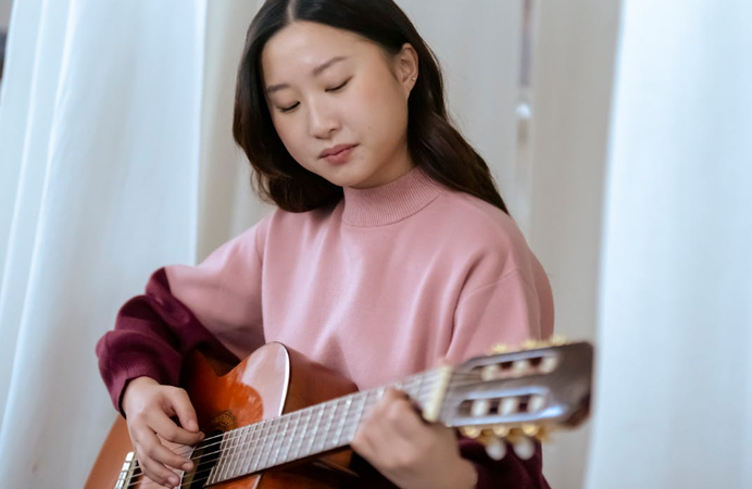 Composing trendy music for social media