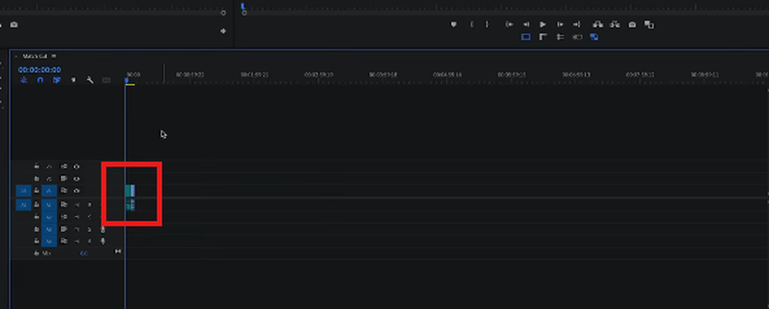 Creating an in point in the second video and dropping it to the timeline