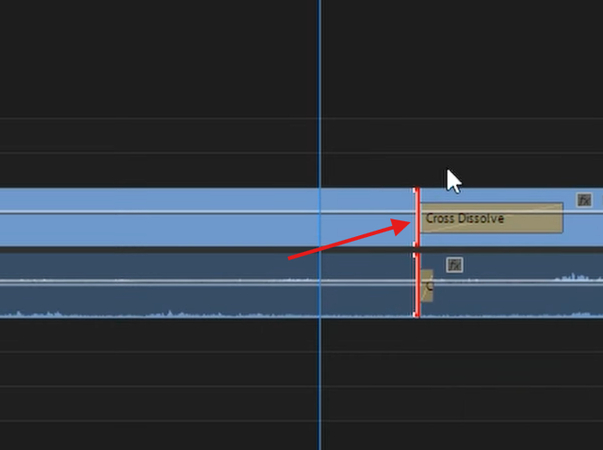 Default Crosse Dissolve transition in Premiere Pro