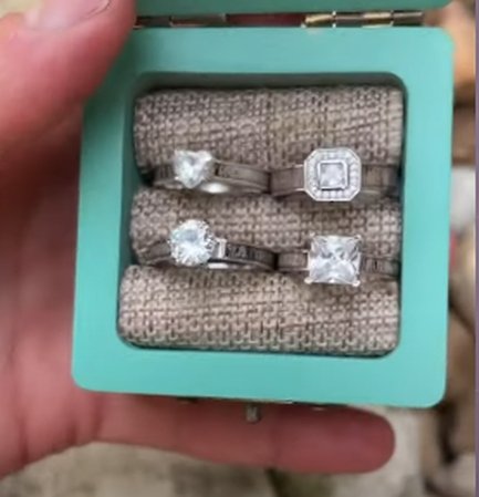 Eco-friendly packaging for Instagram product presentation