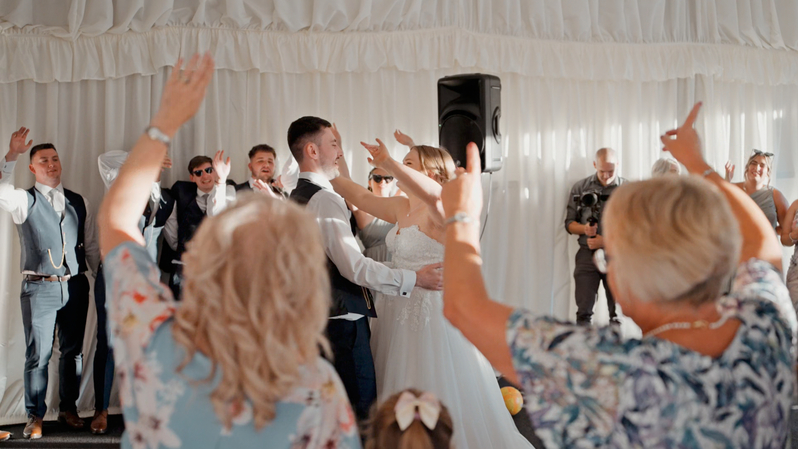 wedding video ideas for guests