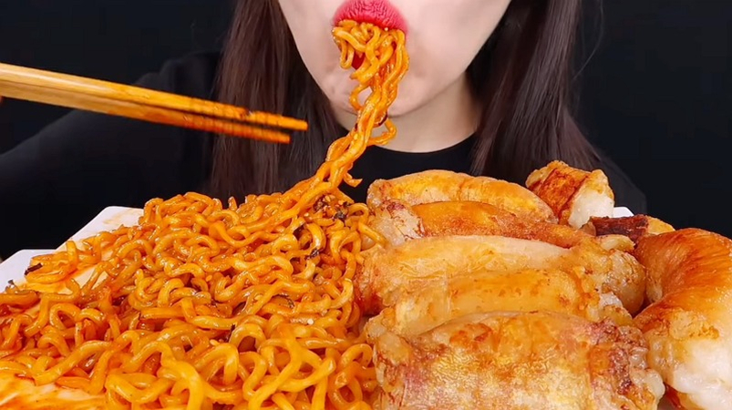 What is ASMR Mukbang