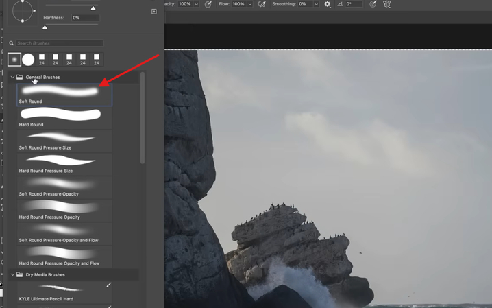 Choosing and adjusting the Soft Round brush in Photoshop