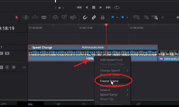Selecting Freeze Frame in the Retime speed menu